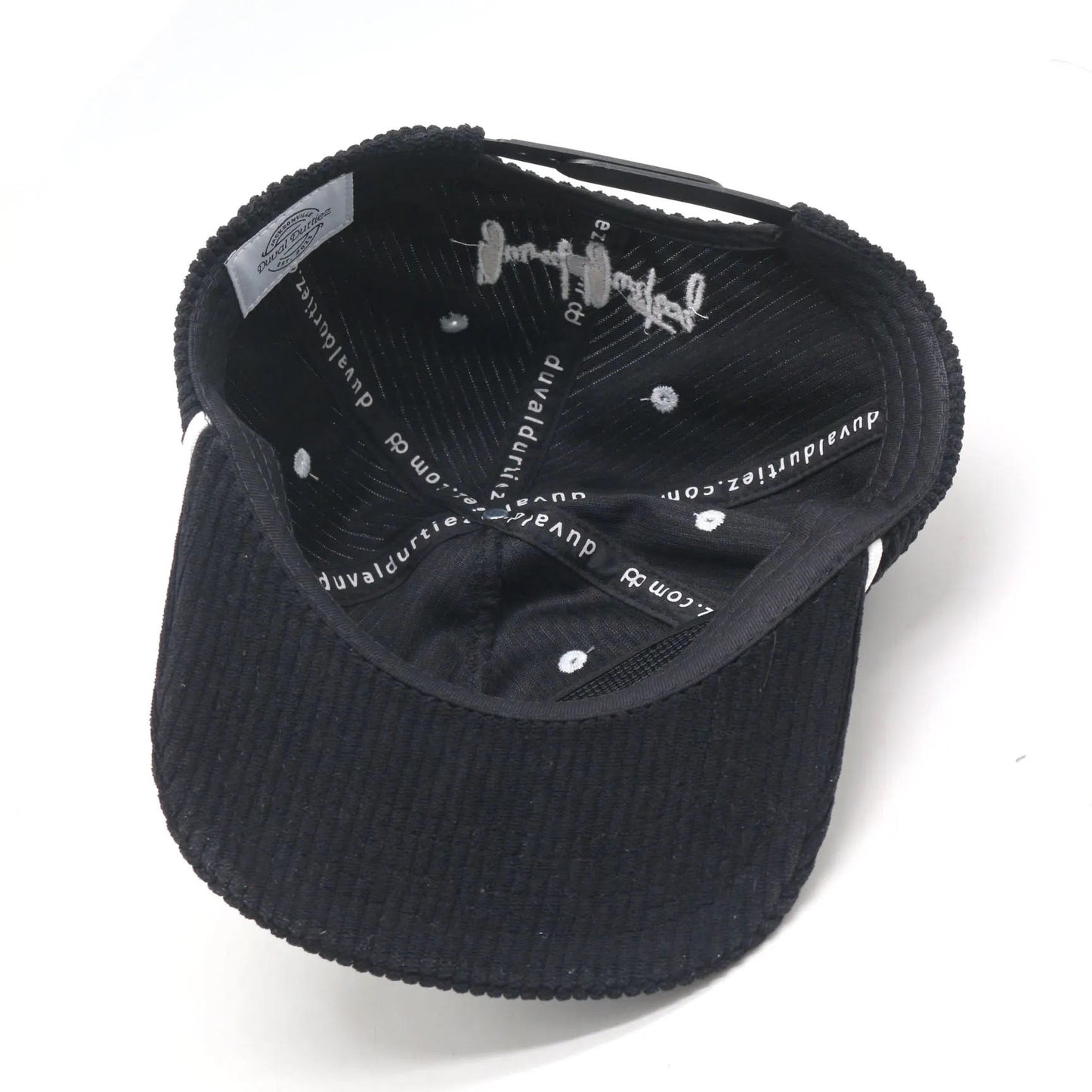 **Durty Collection** Jumping Jaguar Corduroy Hat (Black)